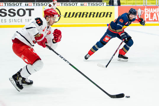 Jakub Vachal of Mountfield and Jacob Josefson of Djurgården