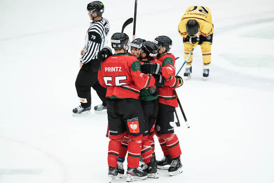 Karl Stollery of Frölunda celebrates with team mates