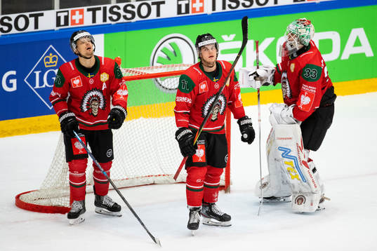 Nicklas Lasu, Samuel Fagemo and goalkeeper Johan Mattsson