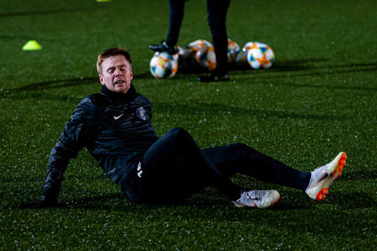 Dennis Olofsson deppar
