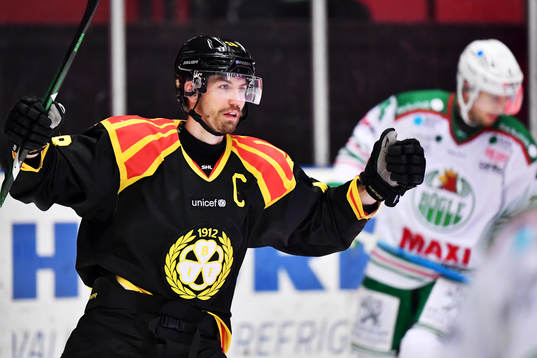 Brynäs Anton Rödin jublar