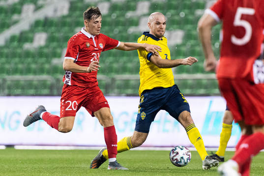 Vladimir Ambros of Moldova and Marcus Danielson of Sweden