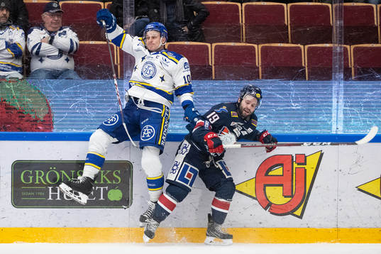Leksands Martin Karlsson och Linköpings Joe Whitney