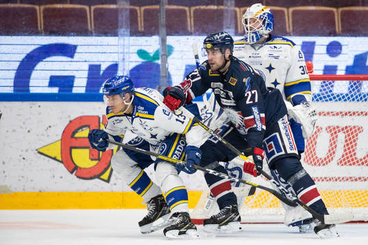 Leksands Jon Knuts och Linköpings Dan Pettersson framför