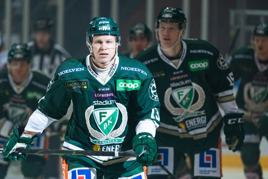 Färjestads Daniel Viksten jublar