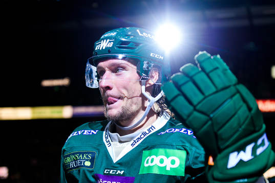 Färjestads Jesper Olofsson jublar