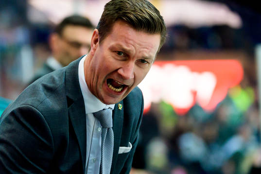 Färjestads huvudtränare Johan Pennerborn