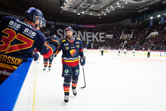 Djurgårdens Dick Axelsson jublar