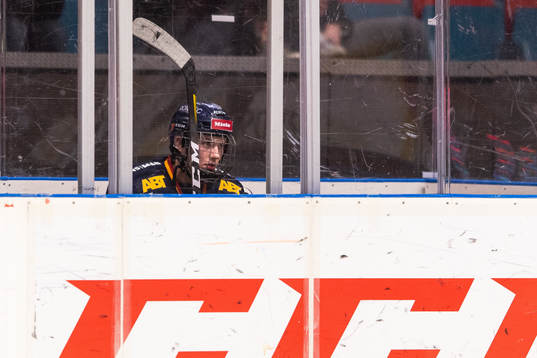 Djurgårdens William Eklund i utvisningsbåset