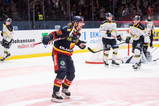 Djurgårdens Manuel Ågren jublar