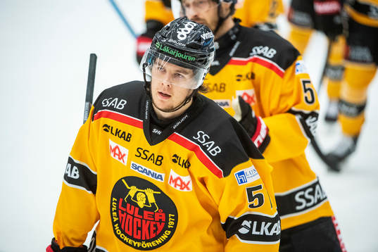 Luleås Filip Hållander jublar