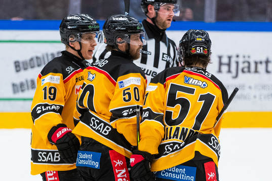 Luleås Daniel Sondell jublar