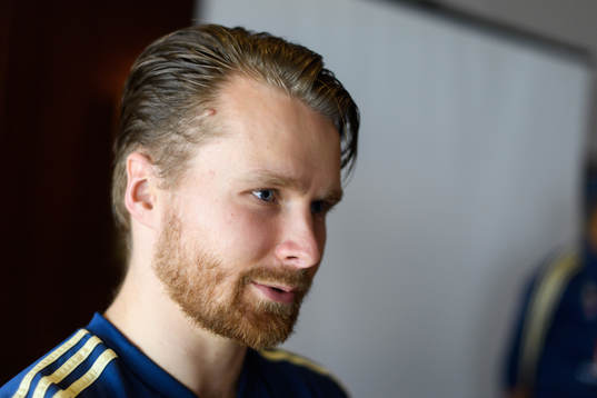 Jacob Une Larsson is being interviewed