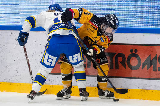 Luleås Jenni Hiirikoski och Leksands Emelie Berlin