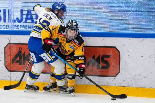 Luleås Jenni Hiirikoski och Leksands Emelie Berlin