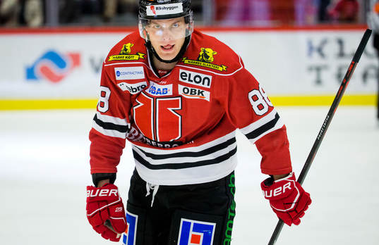 Örebros Joonas Rask gör 3-0 och jublar
