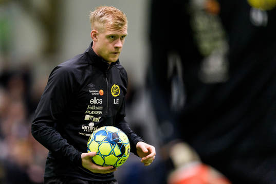Herrlagets målvaktstränare Linus Eriksson