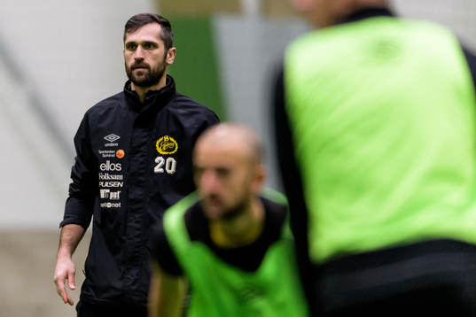 Herrlagets assisterande tränare Emir Bajrami