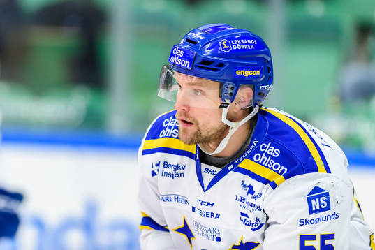 Leksands Jonas Ahnelöv innan ishockeymatchen i SHL mellan