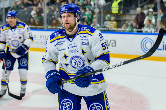 Leksands Jonas Ahnelöv jublar