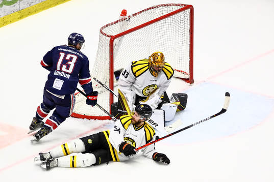Linköpings Andrew Gordon , Brynäs Jonathan Sigalet och