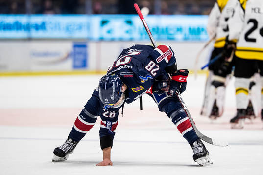 Linköpings Jaakko Rissanen deppar