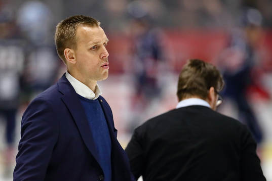 Linköpings tränare Bert Robertsson deppar hitom Brynäs