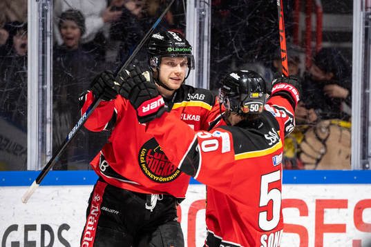 Luleås Petter Emanuelsson jublar