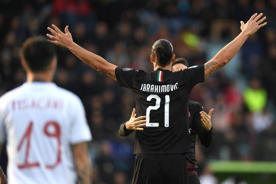 Zlatan Ibrahimovic of AC Milan celebrates his 0-2 goal