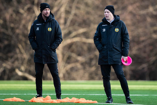 Hammarbys assisterande tränare Joachim Björklund och
