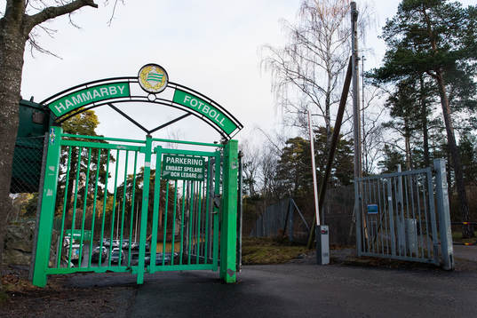Grinden ner till Hammarbys träningsanläggning innan en
