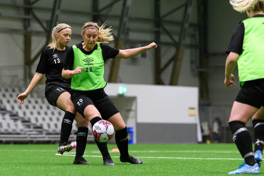 Evelina Brink och Ebba Johansson