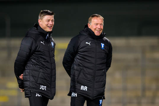 Tränare Jon Dahl Tomasson och assisterande tränare Remy