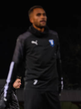 Tränare Jon Dahl Tomasson och Isaac Kiese Thelin