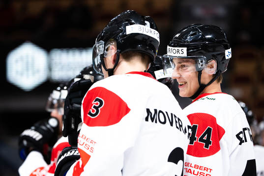 Jacob Moverare and Jacob Peterson of Frölunda