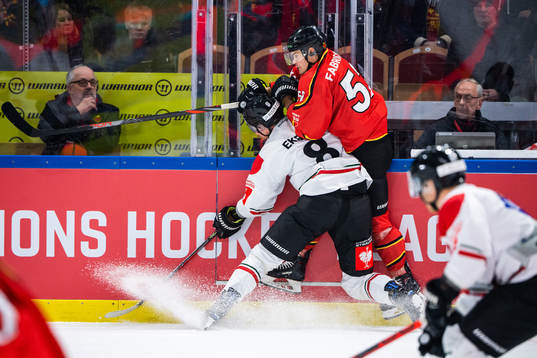 Viktor Ekbom of Frölunda and Karl Fabricius of Luleå
