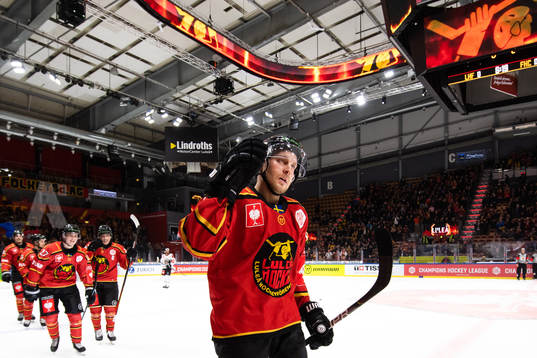 Juhani Tyrväinen of Luleå celebrates the 1-0 goal