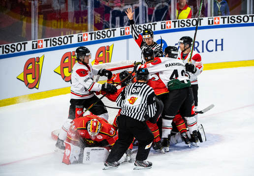 Goalkeeper Joel Lassinantti of Luleå