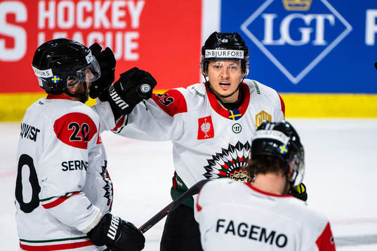Rhett Rakshani of Frölunda celebrates the 2-1 goal