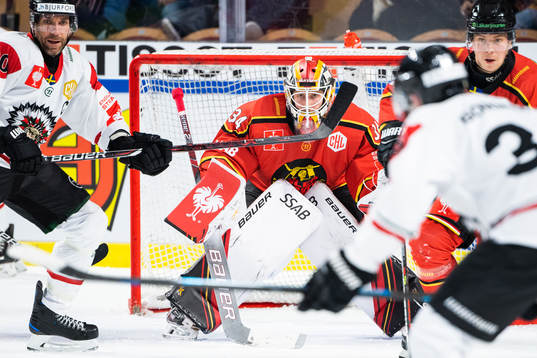 Goalkeeper Joel Lassinantti of Luleå