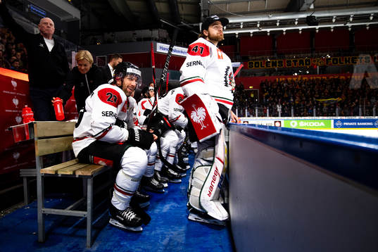 Joel Lundqvist and goalkeeper Niklas Rubin of Frölunda