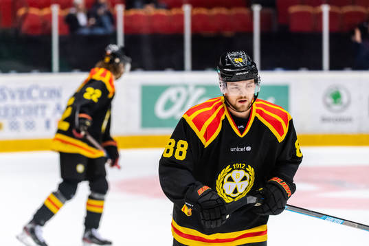Brynäs Jaedon Descheneau deppar