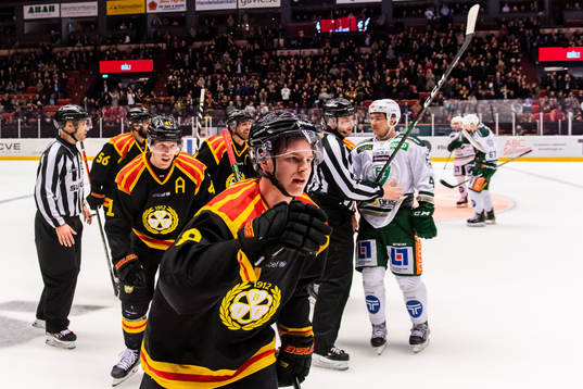 Brynäs Victor Söderström jublar