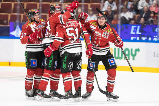 Örebros Lukas Pilö jublar