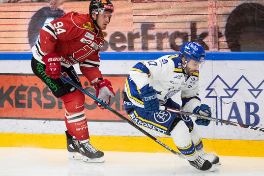 Örebros Ryan Stoa och Leksands Daniel Olsson Trkulja