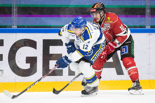 Leksands Fredrik Forsberg och Örebros Shane Harper
