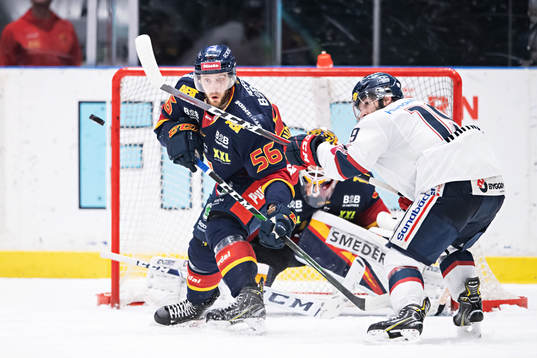 Djurgårdens Robin Norell och Linköpings Joe Whitney