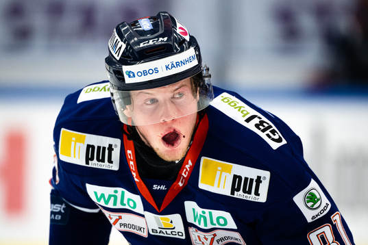 Växjös Fredrik Karlström har ont