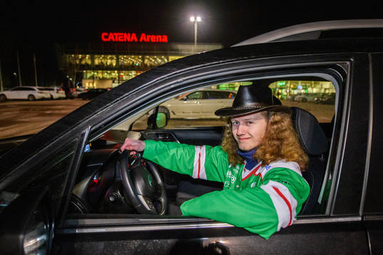 Emil Andersson har kört bil från Umeå till Ängelholm
