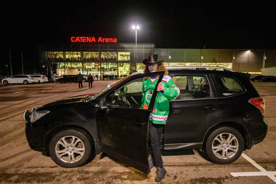 Emil Andersson har kört bil från Umeå till Ängelholm